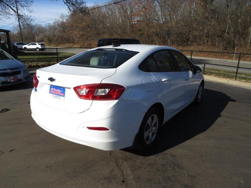 2018 Chevrolet Cruze LS