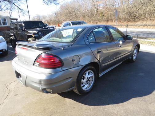2004 Pontiac Grand Am 4dr Sdn SE1