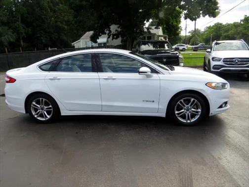 2016 Ford Fusion Hybrid Titanium