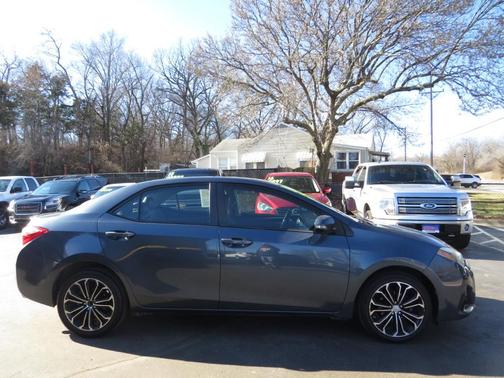 2015 Toyota Corolla LE Premium