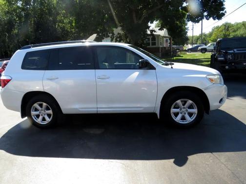 2010 Toyota Highlander SE