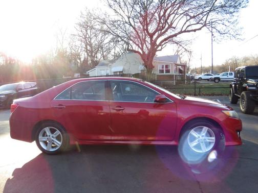2014 Toyota Camry SE Sport