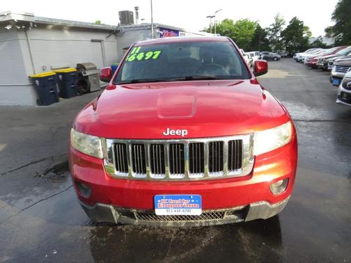 Red 2011 Jeep Grand Cherokee Laredo