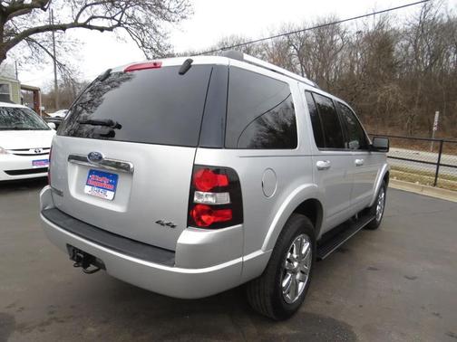 2010 Ford Explorer Limited