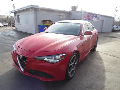 2019 Alfa Romeo Giulia Base