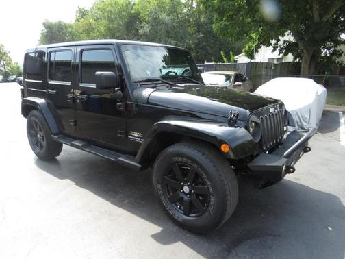 2013 Jeep Wrangler Unlimited Sahara