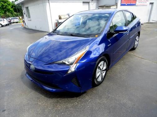 2016 Toyota Prius Three Touring