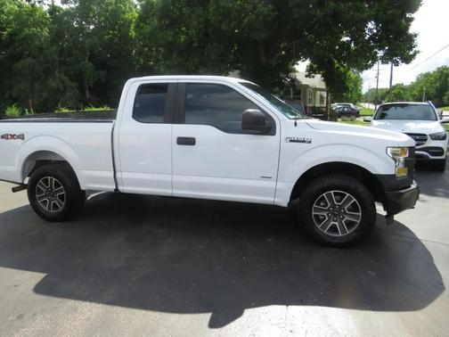White 2016 Ford F-150 Lariat
