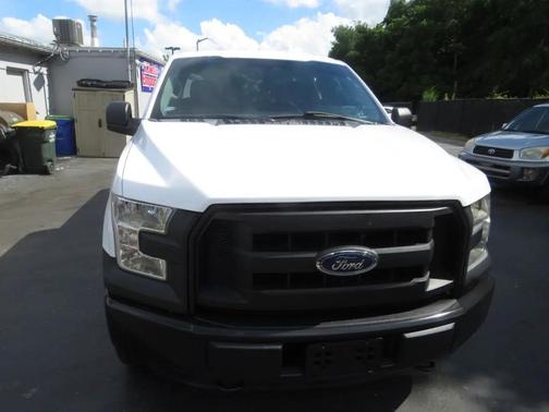 White 2016 Ford F-150 Lariat
