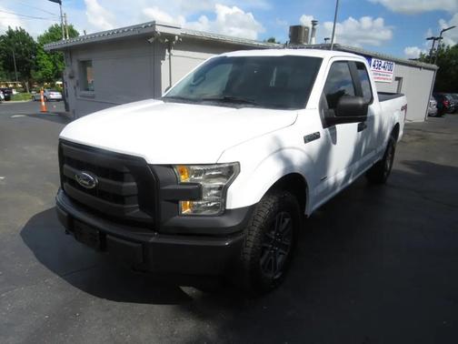 White 2016 Ford F-150 Lariat