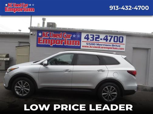 2017 Hyundai SANTA FE SE