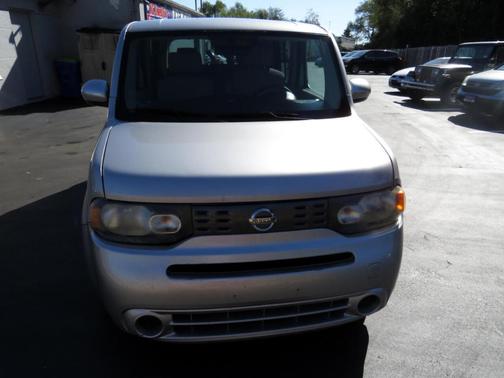 Photo 4 of 17 of 2009 Nissan Cube 1.8 S