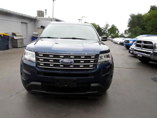 2017 Ford Explorer Base