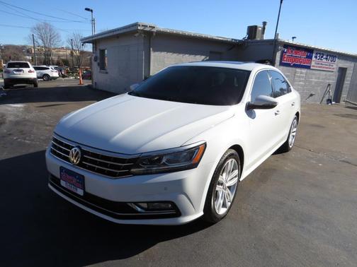 2018 Volkswagen Passat 2.0T SE