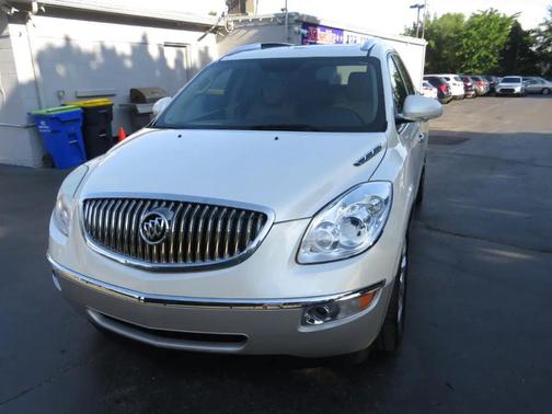 White 2012 Buick Enclave Premium