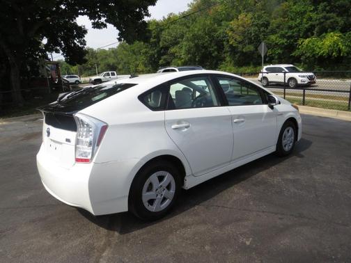 2011 Toyota Prius III
