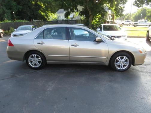 Tan 2006 Honda Accord EX-L