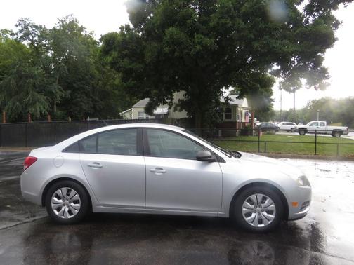 2013 Chevrolet Cruze LS