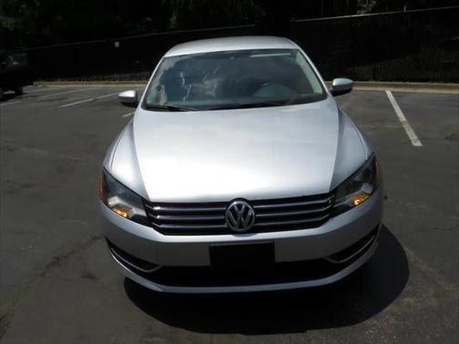 2015 Volkswagen Passat 1.8T Auto Sport