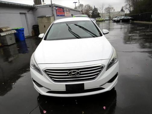 2016 Hyundai SONATA SE