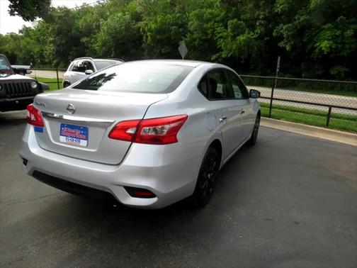 2016 Nissan Sentra 4dr Sdn I4 CVT S