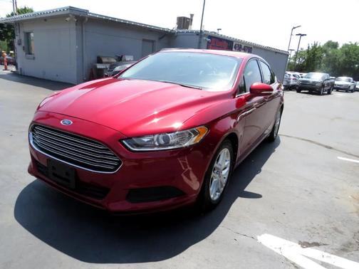 2013 Ford Fusion SE