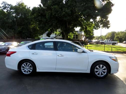 2016 Nissan Altima 2.5 S