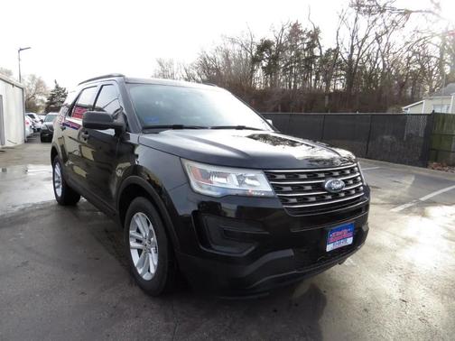 2017 Ford Explorer Base