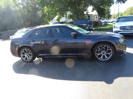 2018 Chrysler 300 S