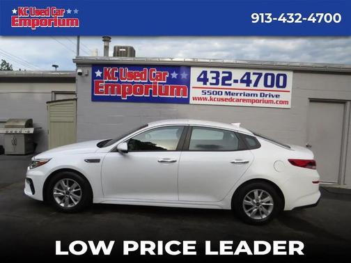White 2019 Kia Optima LX