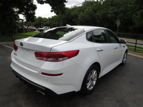 White 2019 Kia Optima LX