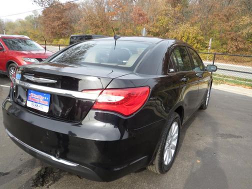 2012 Chrysler 200 Touring