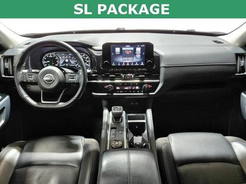 2023 Nissan Pathfinder SL 4WD