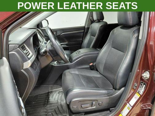 Ooh La La Rouge Mica 2019 Toyota Highlander Limited