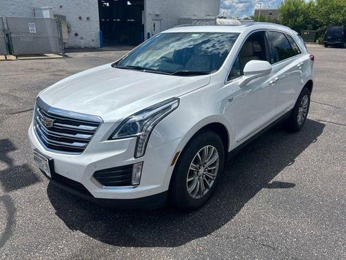 Crystal White Tricoat 2018 Cadillac XT5 Luxury