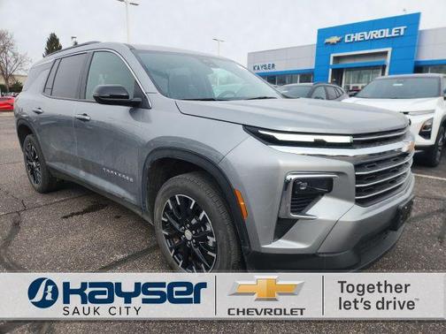 Sterling Gray Metallic 2025 Chevrolet Traverse LT