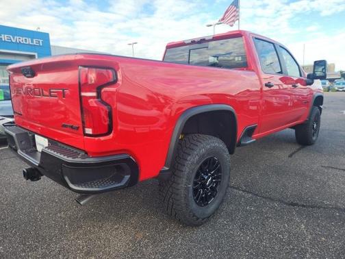 2025 Chevrolet Silverado 2500 4WD Crew Cab Standard Bed ZR2
