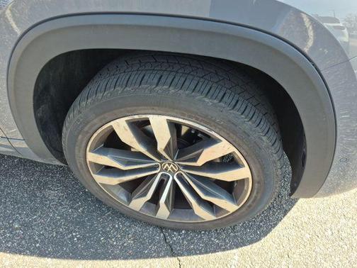 2020 Volkswagen Atlas Cross Sport 3.6L V6 SEL Premium R-Line