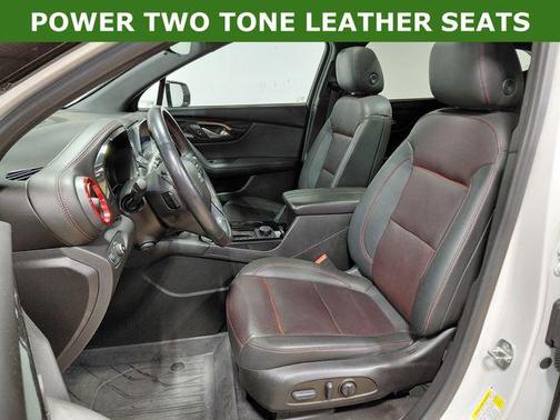 Iridescent Pearl Tricoat 2022 Chevrolet Blazer RS