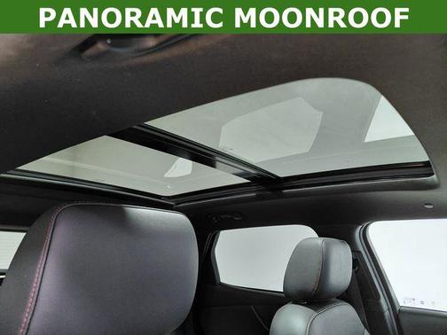 Iridescent Pearl Tricoat 2022 Chevrolet Blazer RS