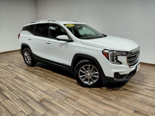Summit White 2024 GMC Terrain SLT