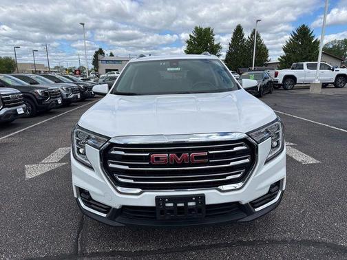 Summit White 2024 GMC Terrain SLT