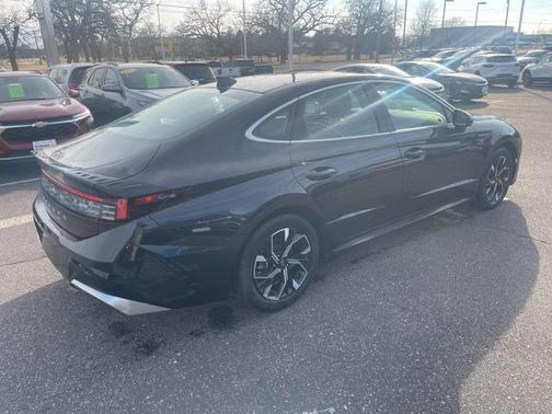 2025 Hyundai SONATA SEL