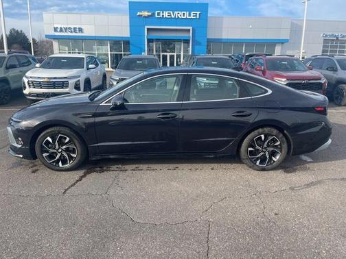 2025 Hyundai SONATA SEL