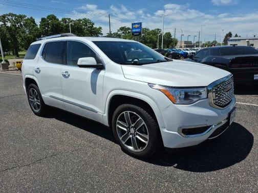 White Frost Tricoat 2019 GMC Acadia Denali