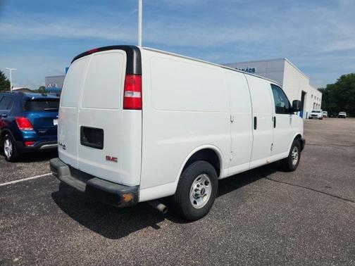 2016 GMC Savana 3500 Work Van