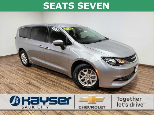 2020 Chrysler Voyager LX