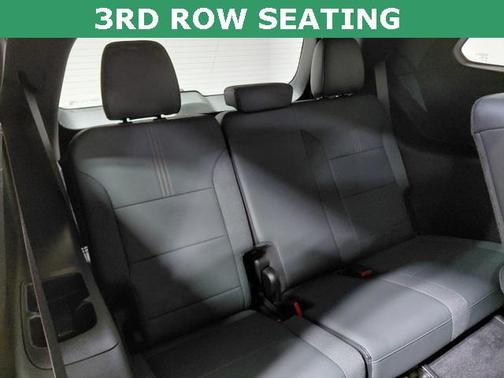 2024 GMC Acadia AWD AT4