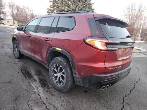 2024 GMC Acadia AWD AT4