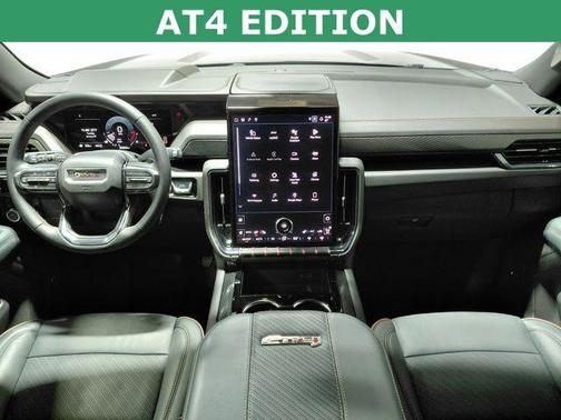 2025 GMC Yukon 4WD AT4